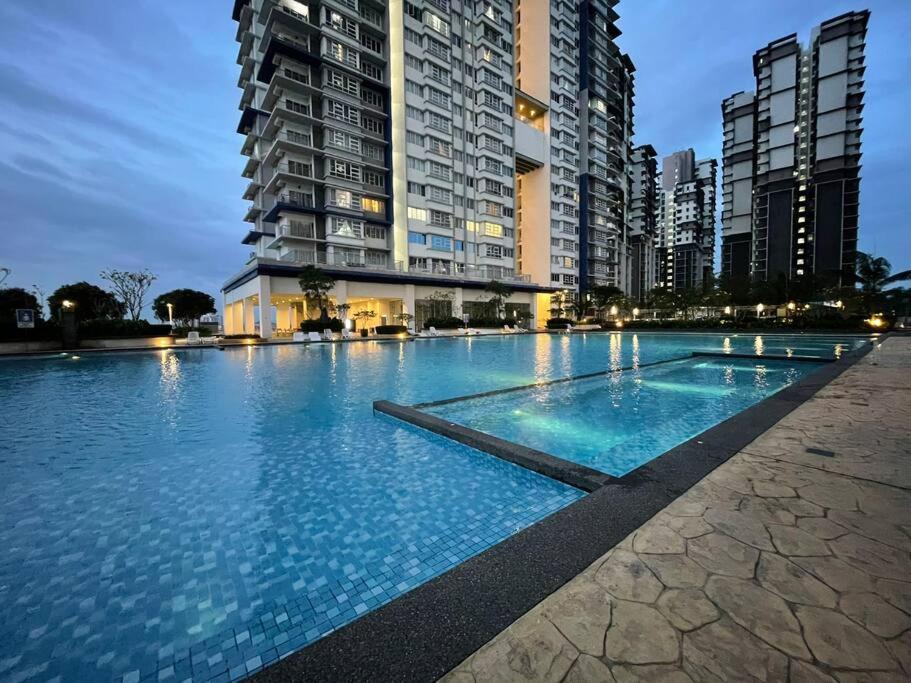 Affordable Family Stay In Bangi Kajang Exterior foto